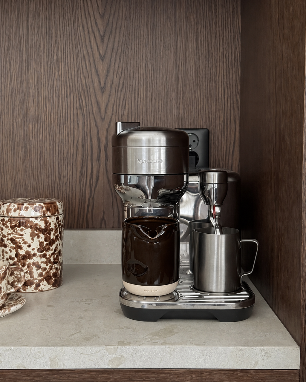 THE VERSIER MUG